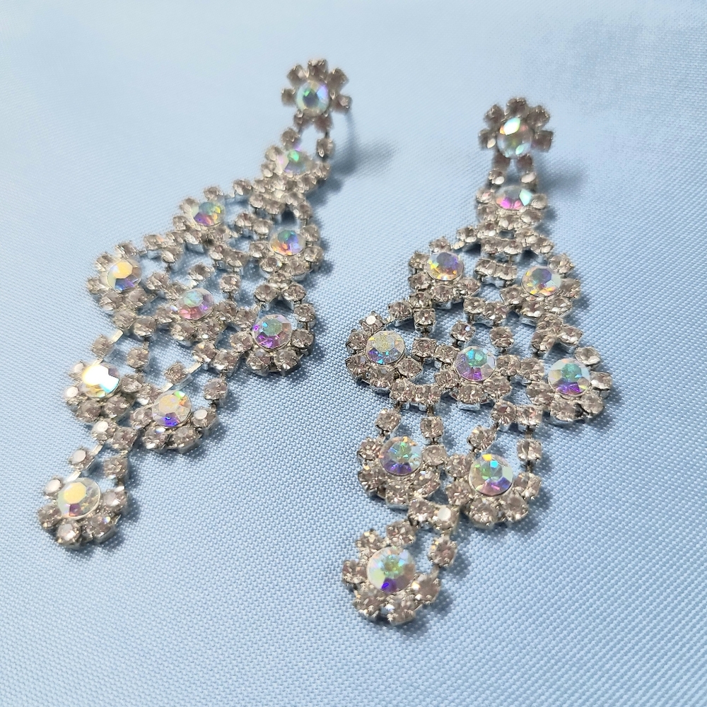 Elegant Silver Crystal Drop Earrings